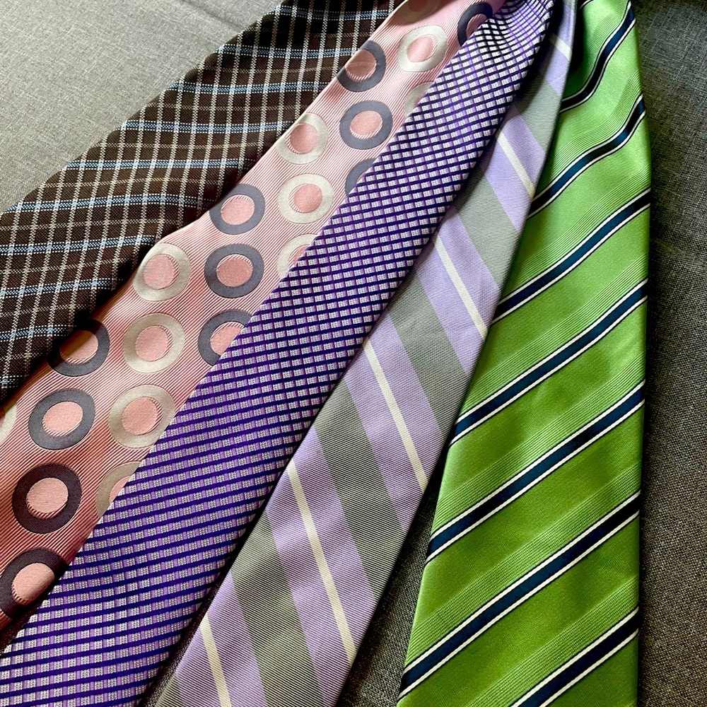 Collection of 5 ties.